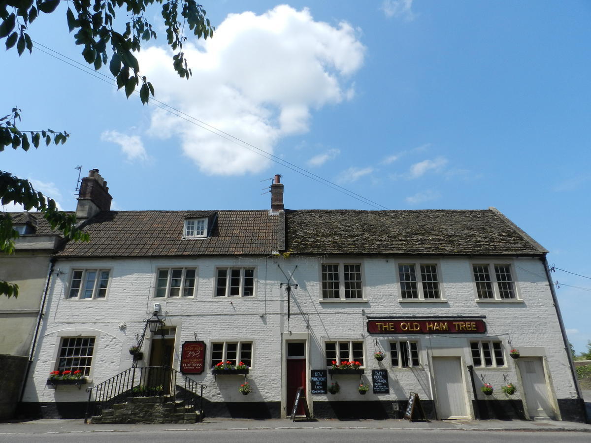 The Old Ham Tree Hotel Holt  Bagian luar foto